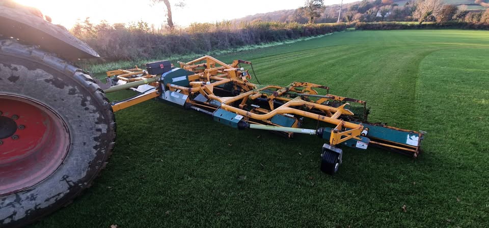 Kesmac 11 gang turf mower. for sale